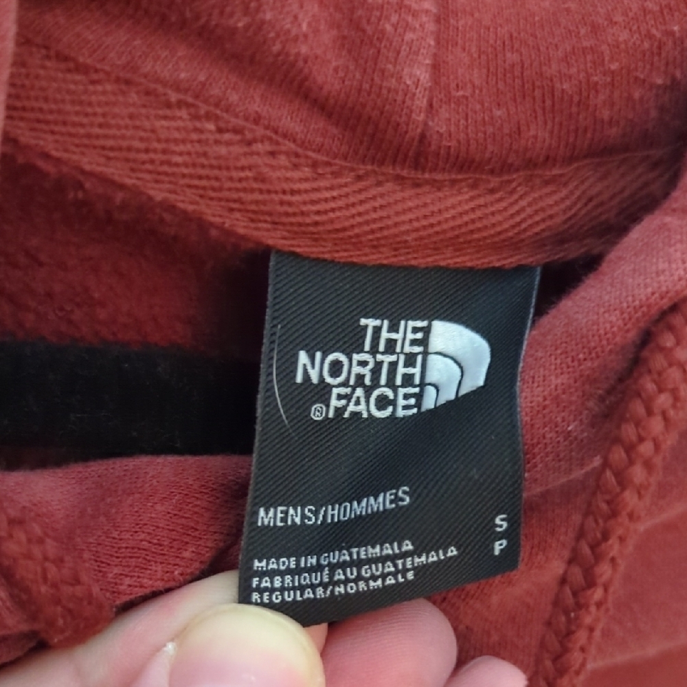 The North Face Men's Maroon Hoodie - Picture 2 of 9